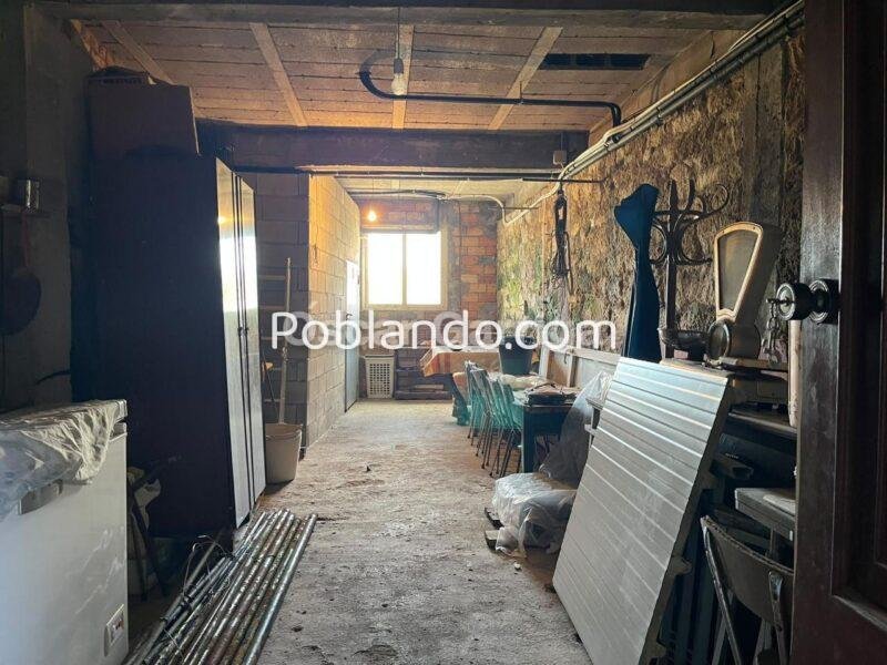 SE VENDE CASA EN REGUEIRO - BOBORÁS (OURENSE)