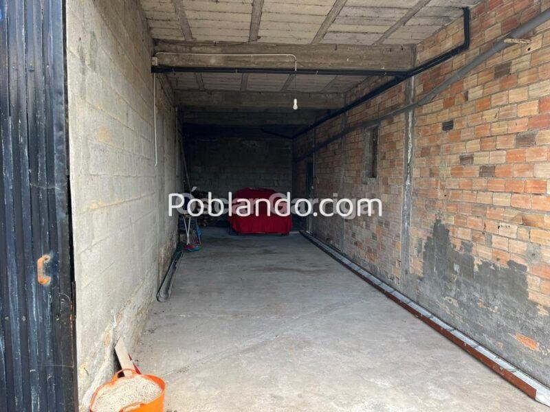 SE VENDE CASA EN REGUEIRO - BOBORÁS (OURENSE)
