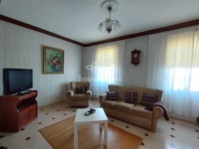 CASA CON DOS PISOS EN VILLARRUBE