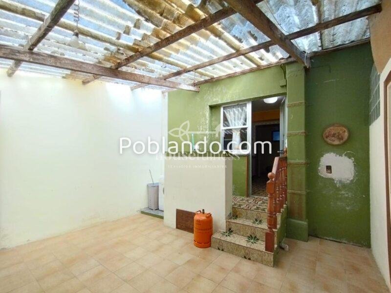 CASA CON DOS PISOS EN VILLARRUBE