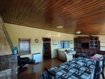 CASA CON DOS PISOS EN VILLARRUBE
