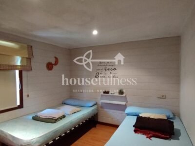CASA CON DOS PISOS EN VILLARRUBE