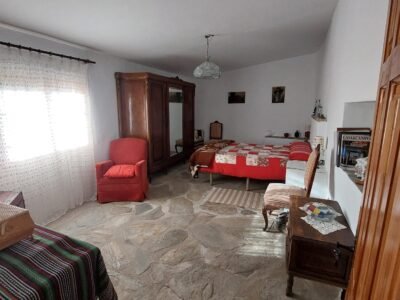 Finca rústica con cortijo y 46,61 ha en el Parque Natural Sierra de Baza
