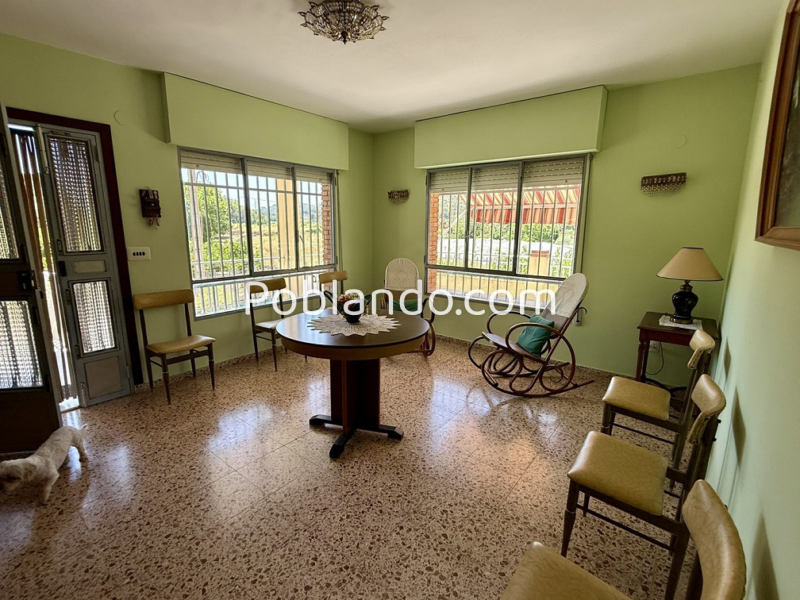 Dos casas con piscina una finca de 274 m² construidos, en el Valle de Aguas Vivas. Alzira, Valencia.