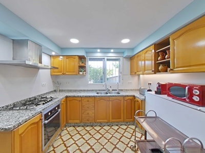 Dos casas con piscina una finca de 274 m² construidos, en el Valle de Aguas Vivas. Alzira, Valencia.