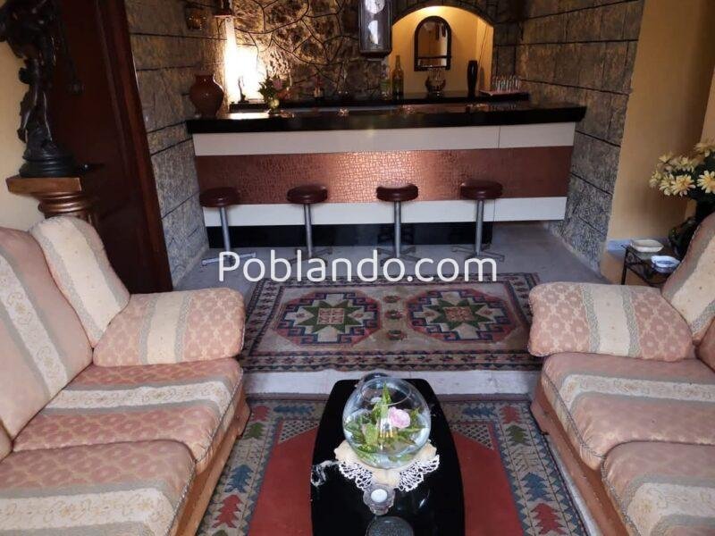 Gran casa de piedra tradicional gallega en el sur de Lugo, muy cerca de Ourense. En plena Ribeira Sacra.