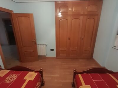 Venta chalet, casa y jardín