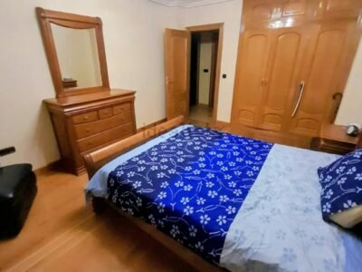 Venta chalet, casa y jardín