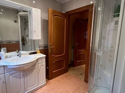 Venta chalet, casa y jardín