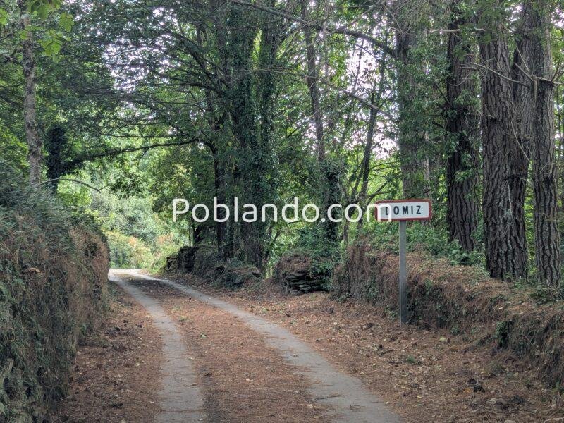 Vendo casa a reformar viene con una cabarca de piedra en ruinas y dos terrenos de unos 3000 metros tiene luz agua y un pozo de agua todo a reformar o esta habitable