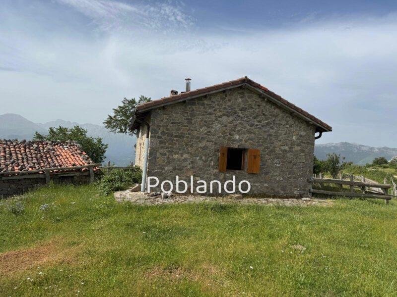Cabaña de Montaña - Un refugio entre las nubes y los picos de Asturias