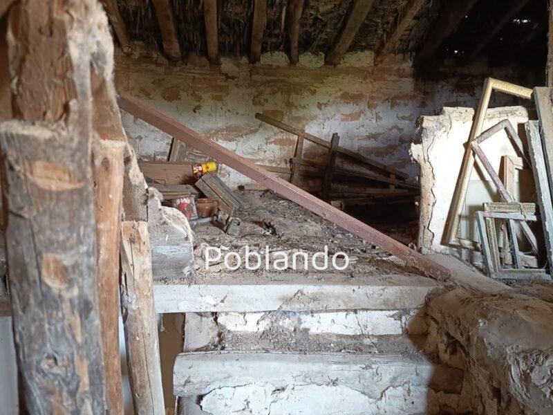 Casa de pueblo de 180 m² para rehabilitar con anexo en Villaseca de Henares