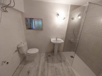 Casa de pueblo de 180 m² para rehabilitar con anexo en Villaseca de Henares