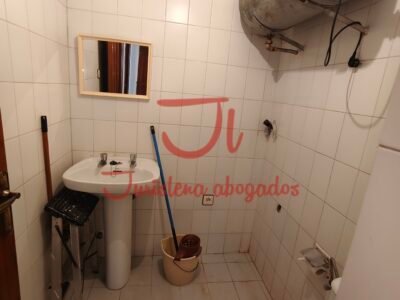 PISO DE 3 HABITACIONES CON ASCENSOR EN LENA
