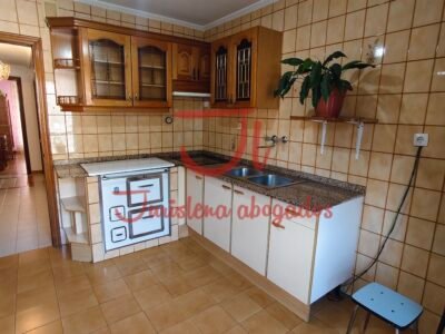 PISO DE 3 HABITACIONES CON ASCENSOR EN LENA