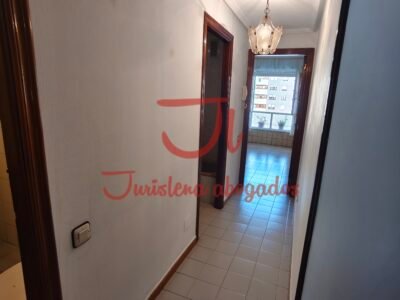 PISO DE 3 HABITACIONES CON ASCENSOR EN LENA