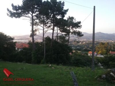 TERRENO EDIFICABLE CON VISTAS AL MAR EN BELESAR - BAIONA