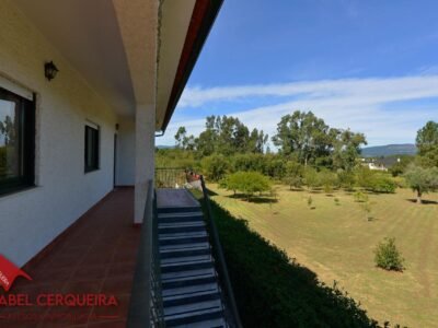 GRAN VIVIENDA EN VALENÇA CON 6.000 m² DE TERRENO - IDEAL PARA CASA RURAL