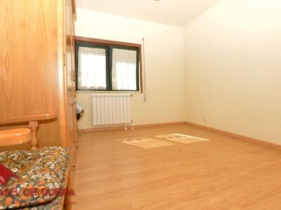 GRAN VIVIENDA EN VALENÇA CON 6.000 m² DE TERRENO - IDEAL PARA CASA RURAL