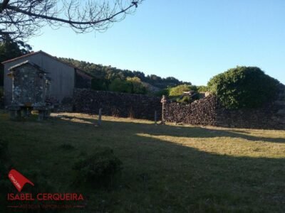 CASA HISTÓRICA DE 1900 EN OIA - 312 m² SOBRE UNA FINCA DE 5.769 m²