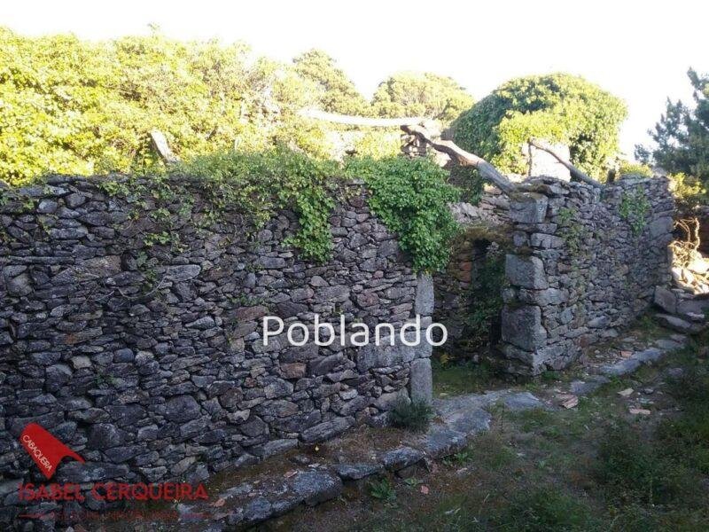 CASA HISTÓRICA DE 1900 EN OIA - 312 m² SOBRE UNA FINCA DE 5.769 m²