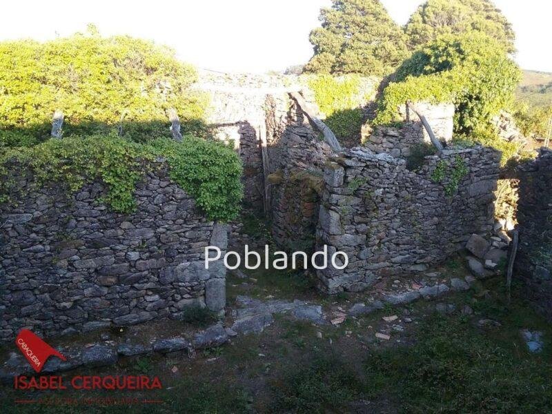 CASA HISTÓRICA DE 1900 EN OIA - 312 m² SOBRE UNA FINCA DE 5.769 m²