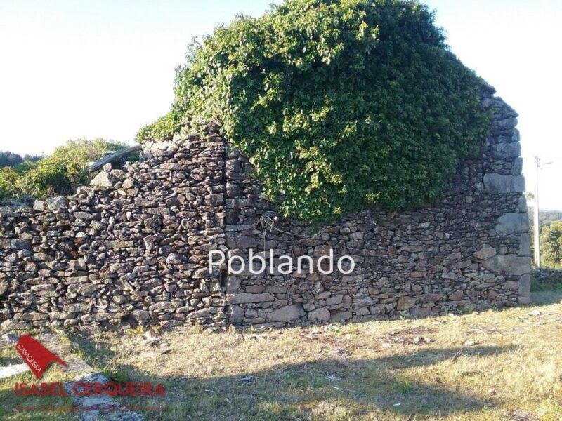 CASA HISTÓRICA DE 1900 EN OIA - 312 m² SOBRE UNA FINCA DE 5.769 m²