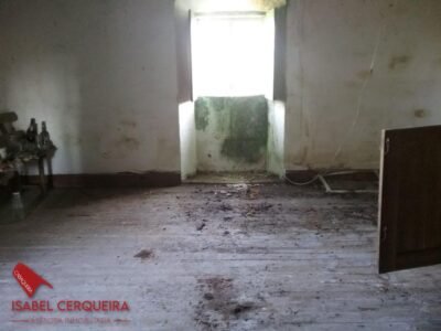 CASA HISTÓRICA DE 1900 EN OIA - 312 m² SOBRE UNA FINCA DE 5.769 m²