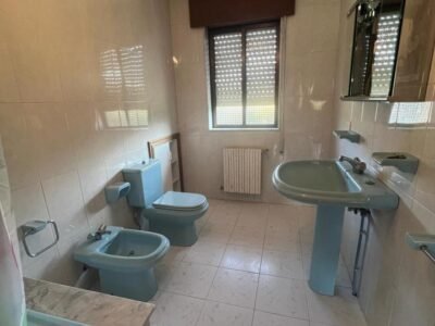 VIVIENDA IDEAL PARA FAMILIAS QUE BUSCAN ESPACIO, JARDÍN Y TODAS LAS POSIBILIDADES DE PERSONALIZACIÓN, CON UNA PARCELA DE MÁS DE 2.600 M²