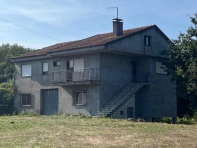 VIVIENDA IDEAL PARA FAMILIAS QUE BUSCAN ESPACIO, JARDÍN Y TODAS LAS POSIBILIDADES DE PERSONALIZACIÓN, CON UNA PARCELA DE MÁS DE 2.600 M²
