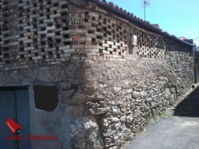 CASA DE PIEDRA A RESTAURAR - A POCOS METROS DEL CENTRO DE A GUARDA