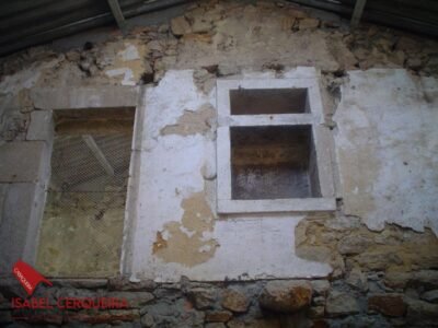 OPORTUNIDAD ÚNICA - CASA DE PIEDRA A REFORMAR CON TERRENO Y VISTAS AL MAR EN EL CENTRO DE A GUARDA.
