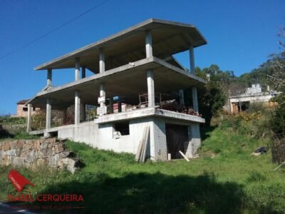 TU NUEVO CHALET EN O ROSAL: VISTAS A PORTUGAL Y PROYECTO CON LICENCIA