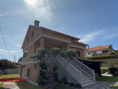 IC INMO PRESENTA | CHALET DE LUJO CON DOS VIVIENDAS A 200 METROS DE LA PLAYA