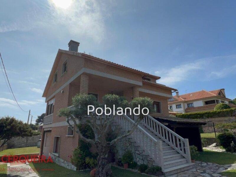 IC INMO PRESENTA | CHALET DE LUJO CON DOS VIVIENDAS A 200 METROS DE LA PLAYA
