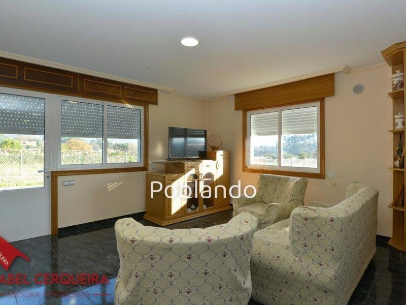 GRAN CHALET EN O ROSAL - ESPACIO, CALIDAD Y UBICACIÓN PRIVILEGIADA.