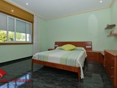 GRAN CHALET EN O ROSAL - ESPACIO, CALIDAD Y UBICACIÓN PRIVILEGIADA.