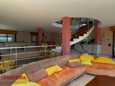 LUJO, PRIVACIDAD Y ESPACIO | CHALET DE 603 m² EN O ROSAL