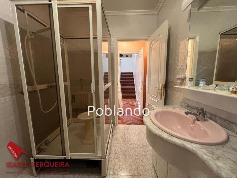 CHALET EXCLUSIVO EN O ROSAL - 431 M², 7 DORMITORIOS Y AMPLIA PARCELA DE 1.486 M²