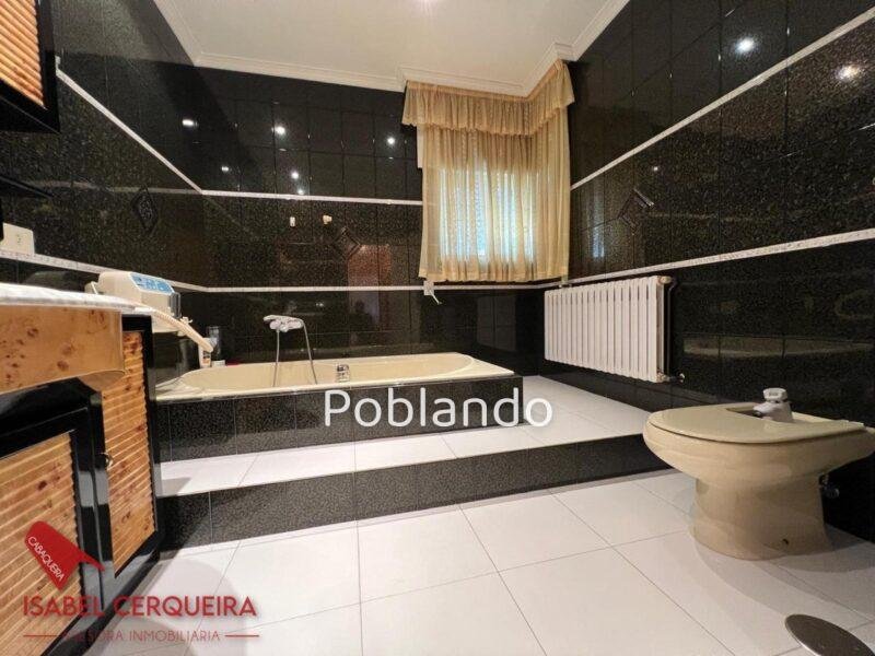 CHALET EXCLUSIVO EN O ROSAL - 431 M², 7 DORMITORIOS Y AMPLIA PARCELA DE 1.486 M²