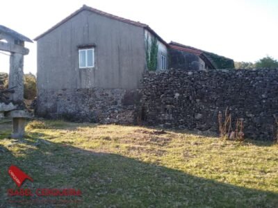 CASA HISTÓRICA DE 1900 EN OIA - 312 m² SOBRE UNA FINCA DE 5.769 m²
