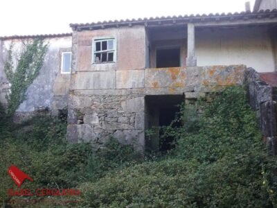 CASA HISTÓRICA DE 1900 EN OIA - 312 m² SOBRE UNA FINCA DE 5.769 m²