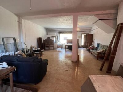 OPORTUNIDAD EN A GUARDA | EDIFICIO CON 2 VIVIENDAS Y LOCAL - IDEAL PARA VIVIR O INVERTIR