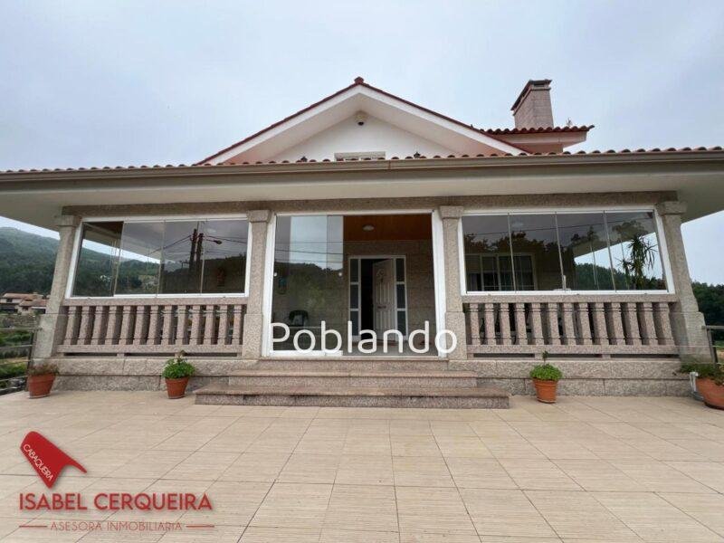 UNA PROPIEDAD ÚNICA EN VIGO | CHALET DE PIEDRA, 2 VIVIENDAS Y GRAN FINCA PRIVADA