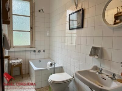 OPORTUNIDAD ÚNICA EN TOMIÑO | CASONA DE 1856 A REFORMAR · 462 M² · HASTA 9.420 M² DE FINCA