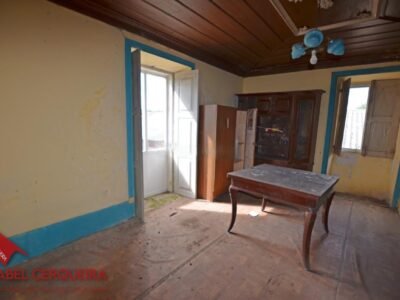 CASA DE PIEDRA PARA REHABILITAR | LICENCIA CONCEDIDA | 129.000 € | 1.140 m² DE FINCA