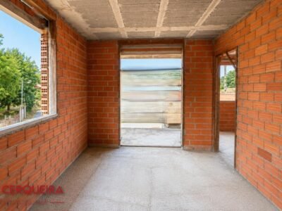 CONSTRUYE LA CASA DE TUS SUEÑOS EN GOIÁN POR SOLO 145.000 €