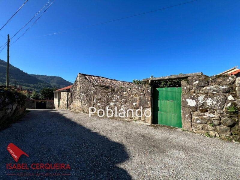 OIA · UNA CASA DE PIEDRA CON VISTAS AL ATLÁNTICO PARA CREAR ALGO ÚNICO
