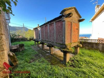 OIA · UNA CASA DE PIEDRA CON VISTAS AL ATLÁNTICO PARA CREAR ALGO ÚNICO