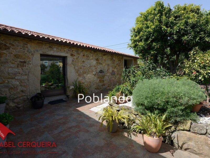 EXCLUSIVA EN TOMIÑO | CHALET DE PIEDRA EN PLANTA BAJA CON 2.800 M² DE FINCA PRIVADA